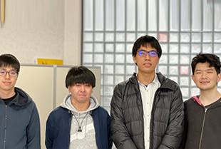 G検定を受けた4人の生徒
